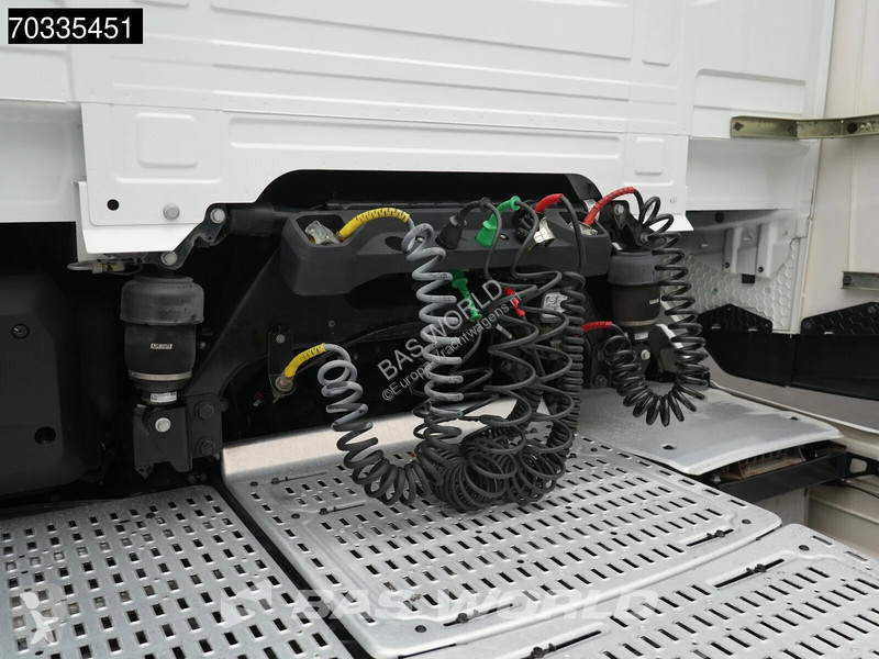 Tahač DAF + 530 4X2 Retarder 2x Tanks...