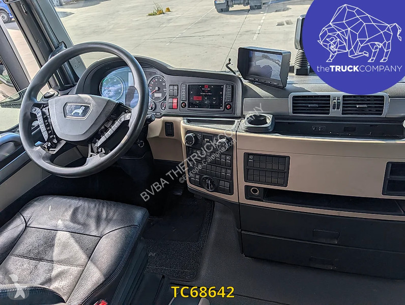 Тягач MAN 18.580