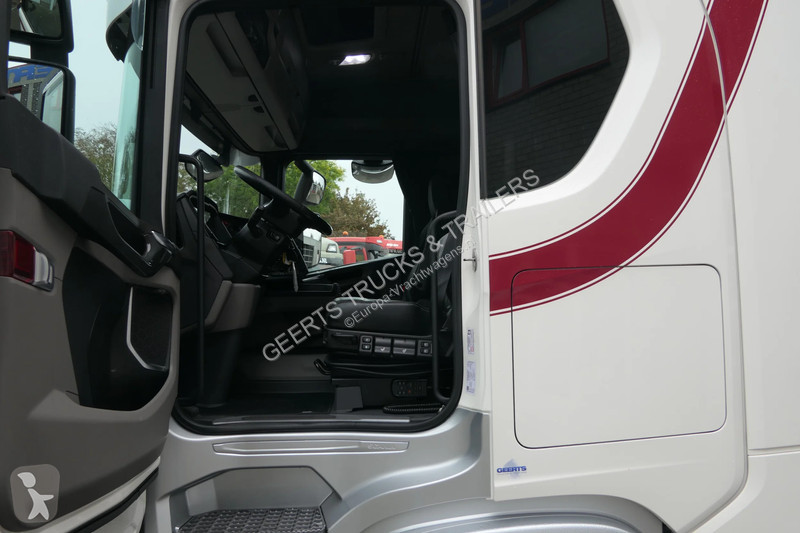 Tractor Scania