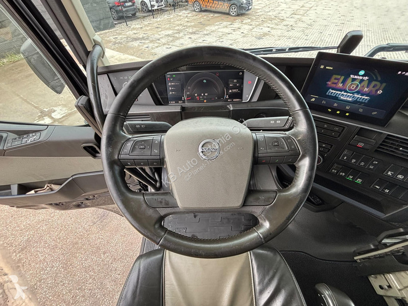 Tractor Volvo 500 6x2 GLOBE XL / ADR / RETARDER...