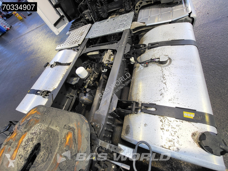 Nyergesvontató Volvo FH 460 4X2 Globe APK...