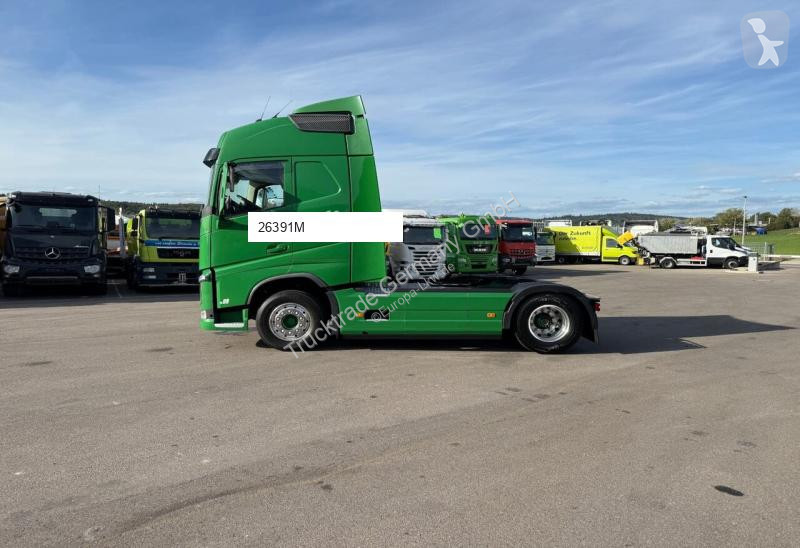 Nyergesvontató Volvo 638 FH-460