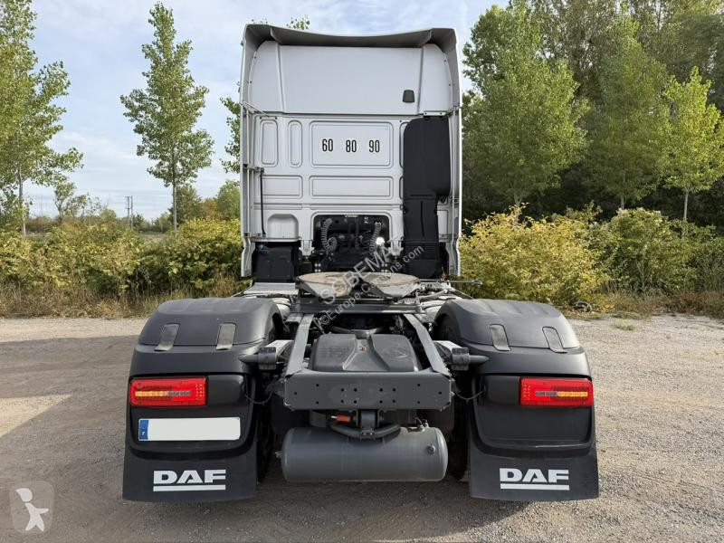Tracteur DAF 530