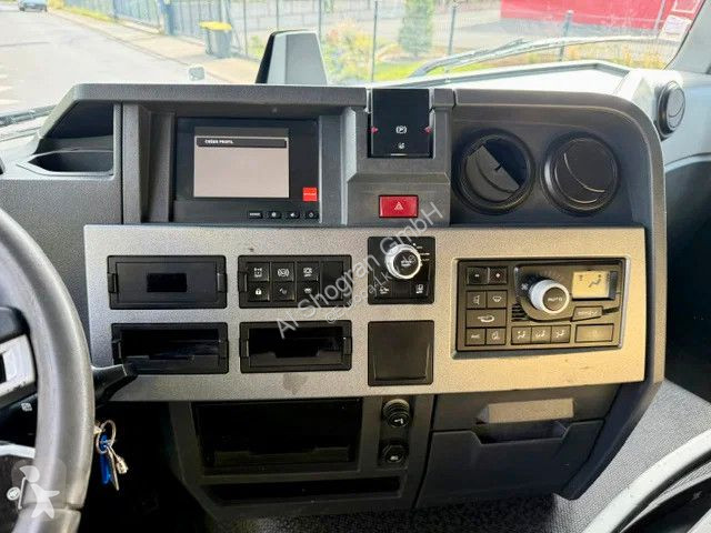 Cap tractor Renault T460 Sleepercab / Euro 6 /...