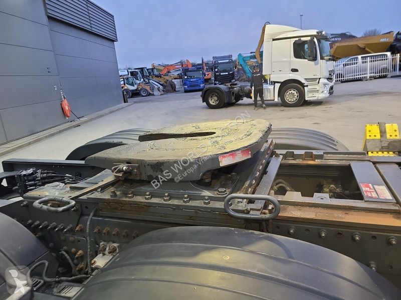 Tracteur Volvo 500