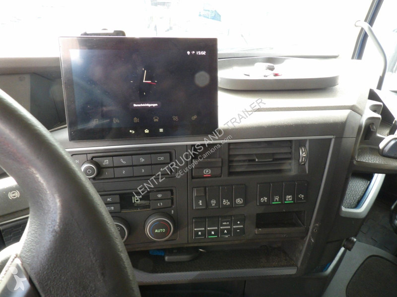 Cap tractor Volvo 460-VOITH...