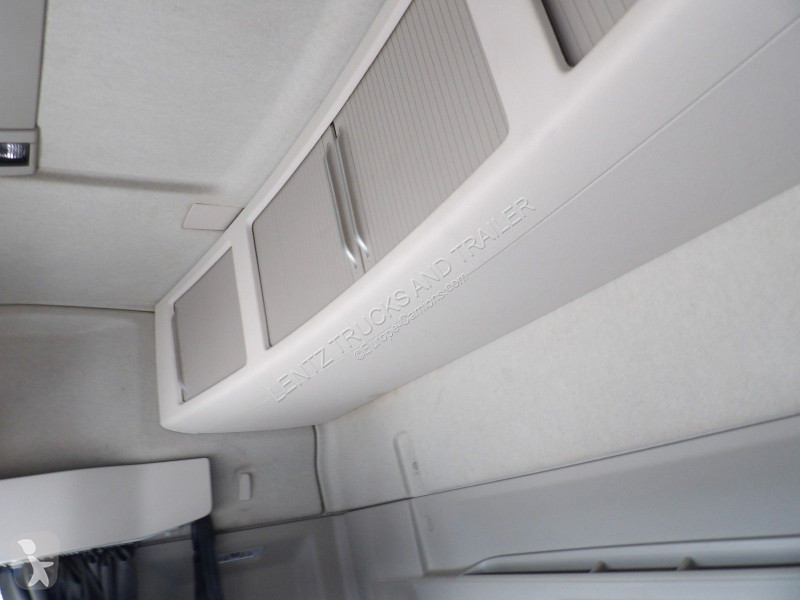 Cap tractor Volvo FH460-GLOBE-VOITH...