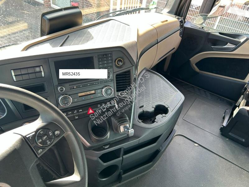 Tractor Mercedes PK26002-EH