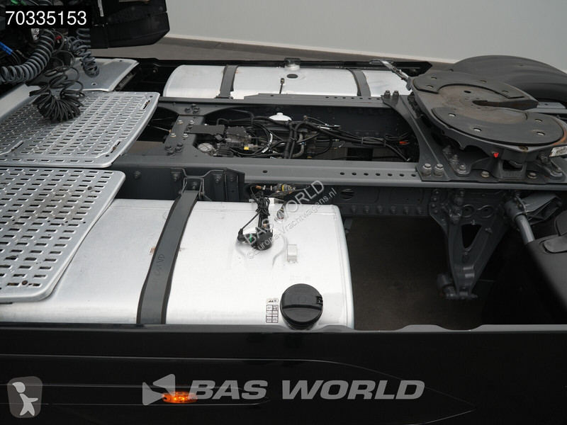 Тягач DAF 480 4X2 Retarder 2x Tanks Standklima ACC