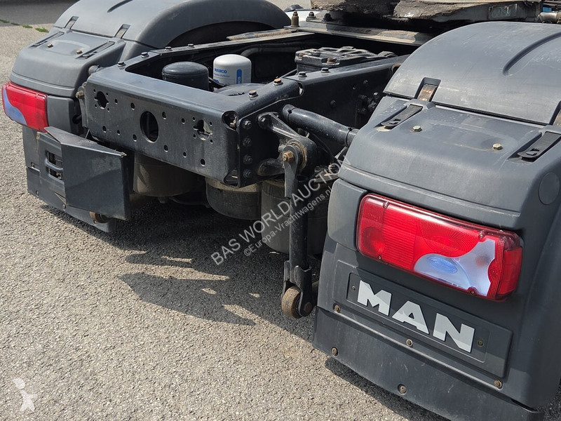 Traktor MAN 18.460