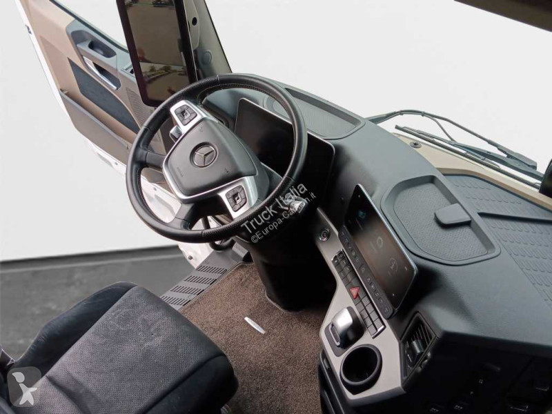 Trattore Stradale Mercedes V - 5 1853 LS 4x2