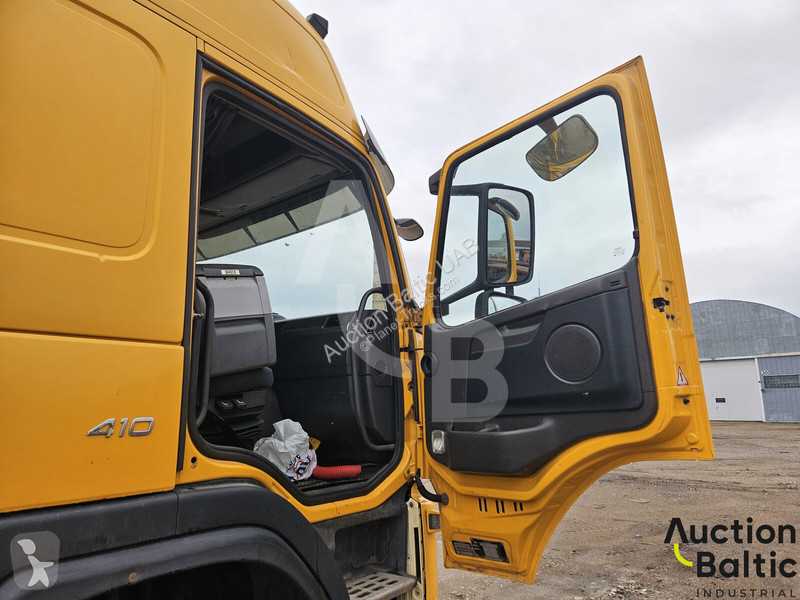 Cap tractor Volvo