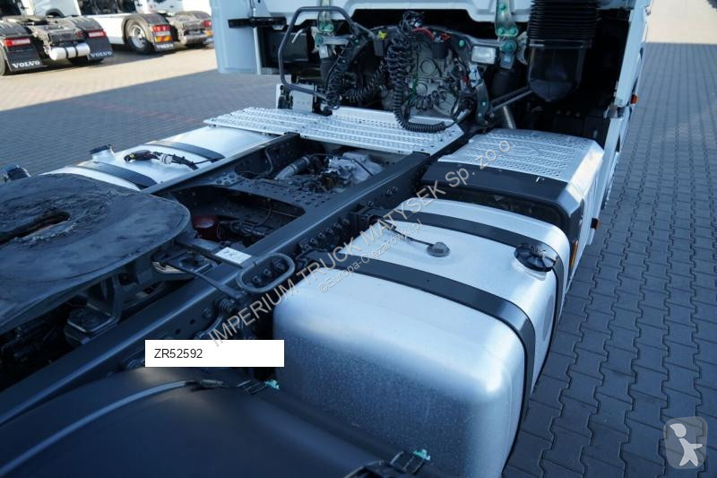 Влекач Mercedes ACTROS 18 48 / MP5 / GIGA SPACE...