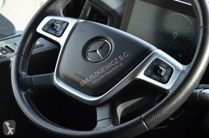 جرار Mercedes