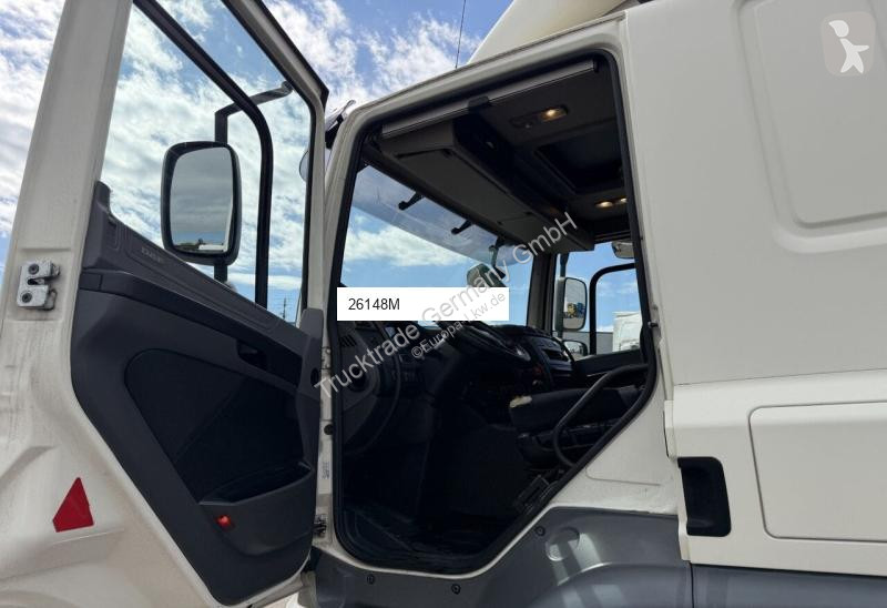 Cap tractor DAF CF 400