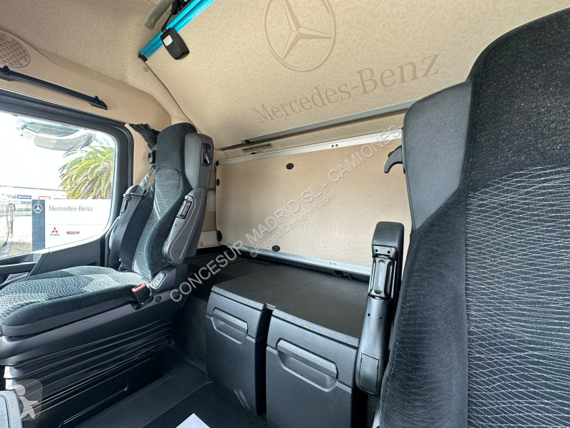Mercedes  1851 LS tractor unit