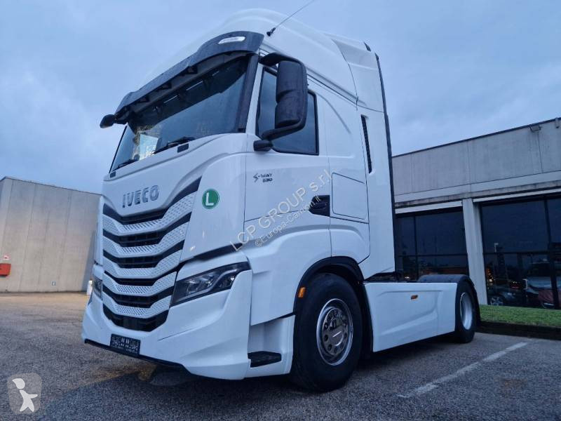 Iveco 530 tractor unit