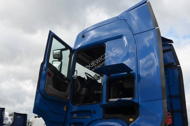 Scania 450 tractor unit