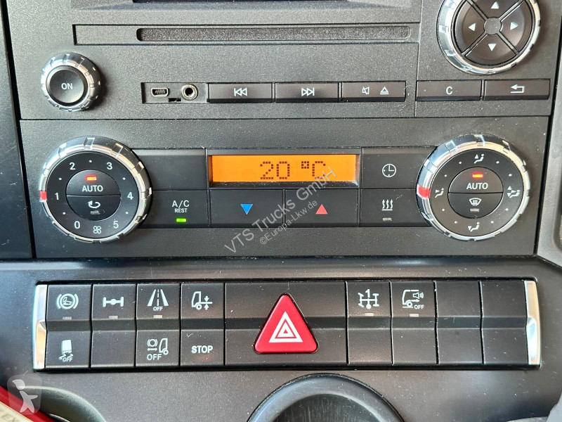 Tahač Mercedes 1846 LS 4x2 BL...