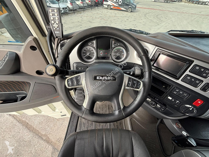 Tahač DAF 530 6x4 HYDRAULICS