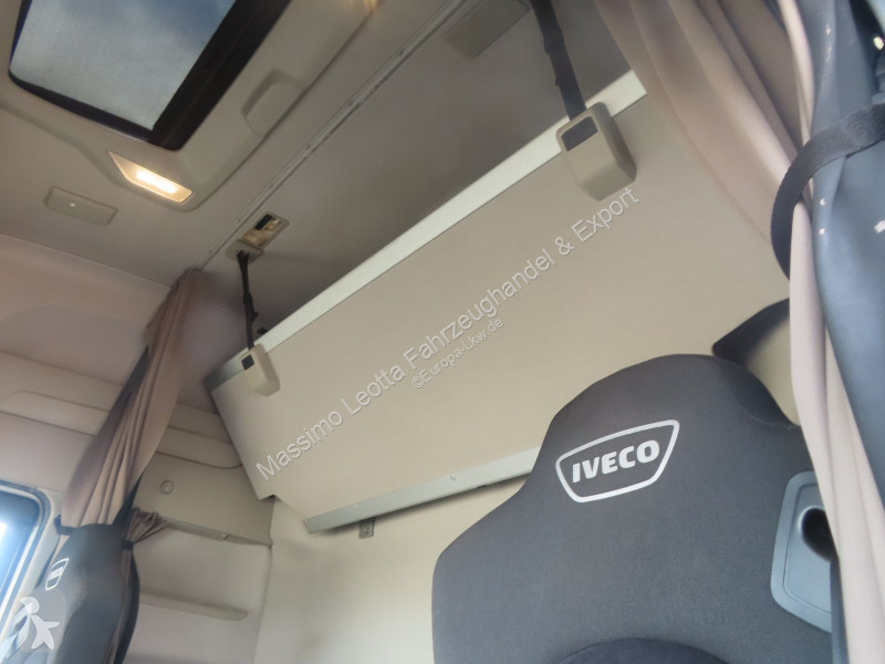Iveco S-Way 490 Intarder FZ.7 tractor unit