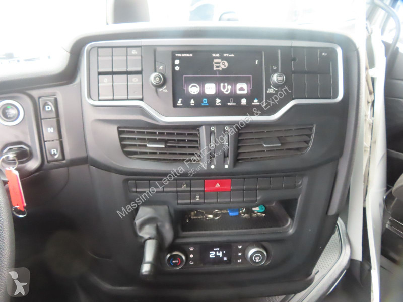 Iveco S-Way 490 Intarder FZ.13 tractor unit