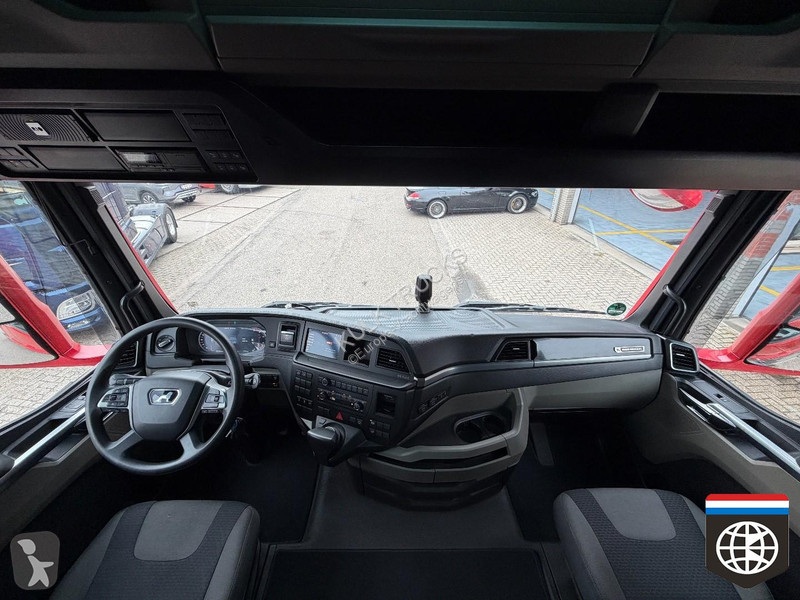 MAN 18 510 tractor unit