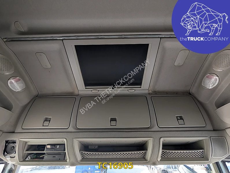 Iveco 400 tractor unit