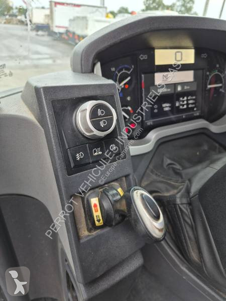 Renault 520 T6X2 PUSHER E6 tractor unit