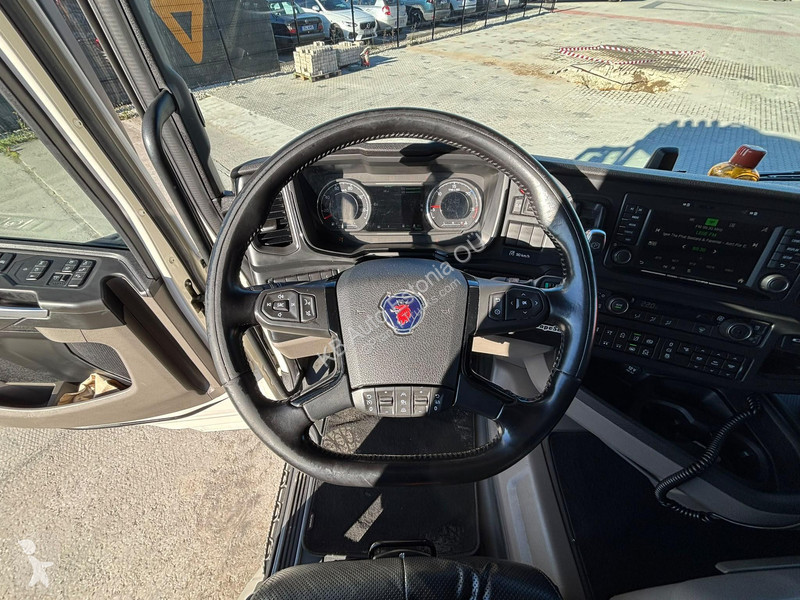 Scania R 540 6x2 RETARDER / DOUBE BOGIE tractor...