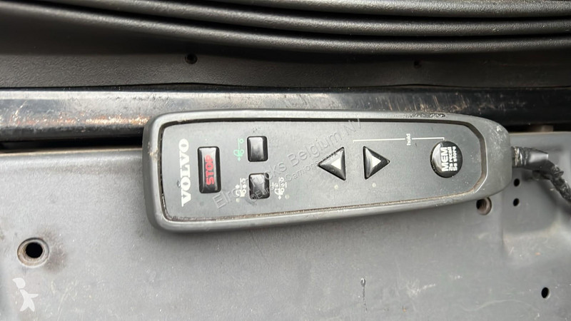 Tahač Volvo 440 (6X2 / GOOD CONDITION / EURO 5)
