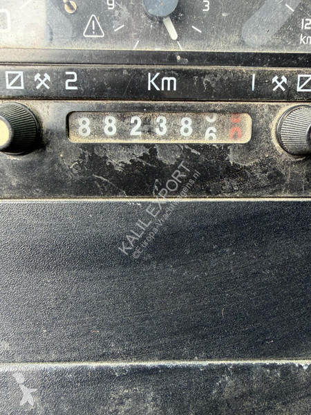 Renault 400 Tractor - Manual Gearbox - Sleeping...