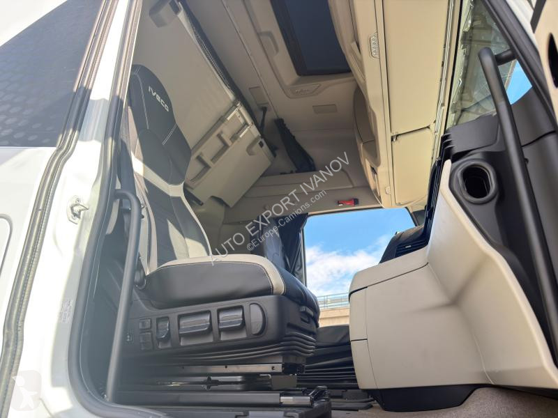 Iveco 580 tractor unit