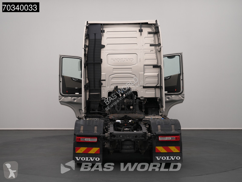 Traktor Volvo FH 460 4X2 XL APK 01-2028 2x...