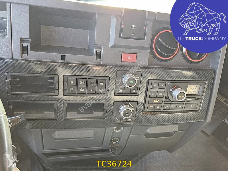 Traktor Renault T 520