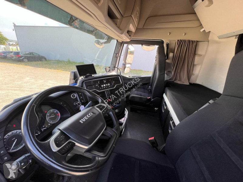 Tracteur Iveco 460