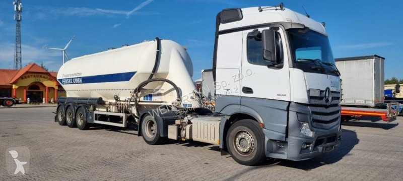 Conjunto rodoviário  Zestaw Mercedes Benz...