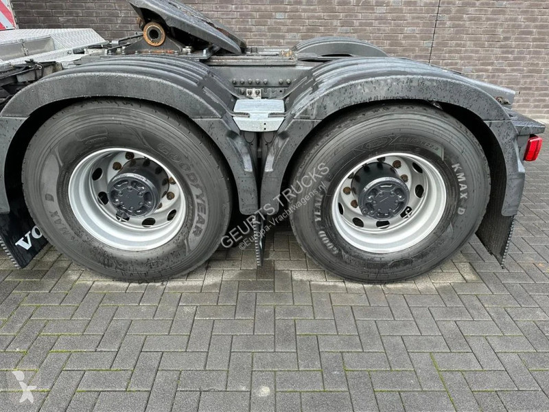 Traktor Volvo 16750 8X4 HEAVY DUTY...