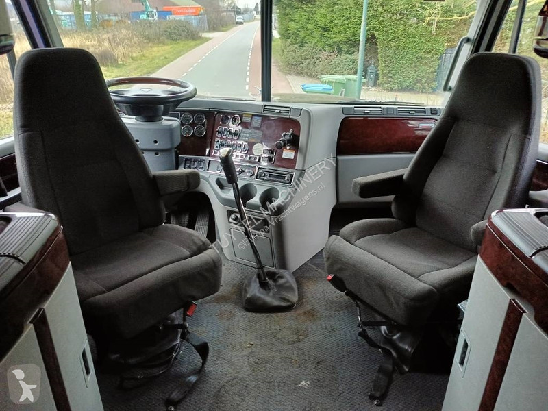 Traktor Freightliner 500 hp caterpillar truck...