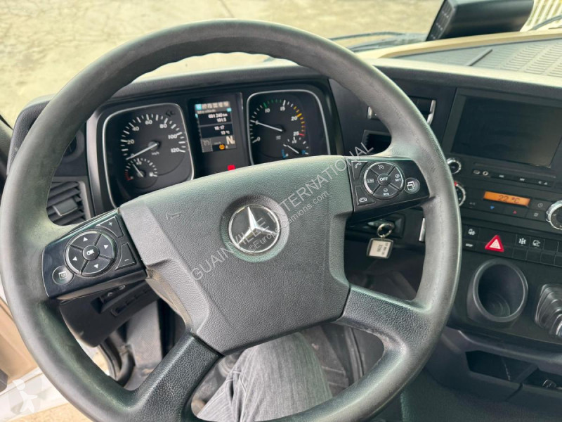Tahač Mercedes 1845