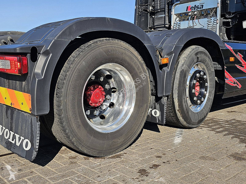 Traktor Volvo 6X2 ALCOA XENON SHOW