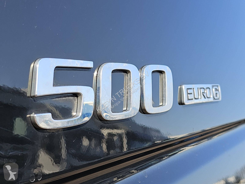 Traktor Volvo 500 LEATHER NAVI SKIRTS