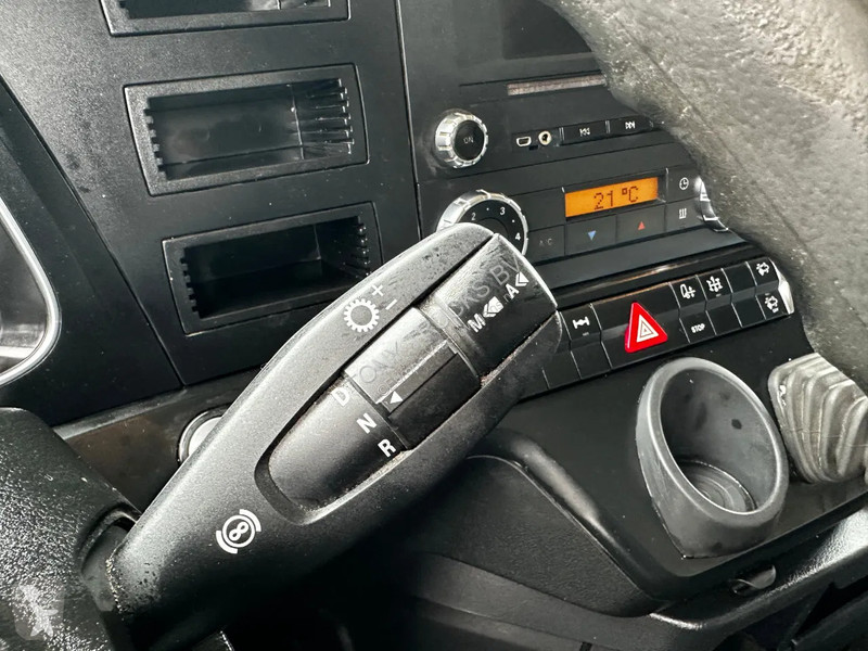 Traktor Mercedes 1851 4X2 Tractor-unit...