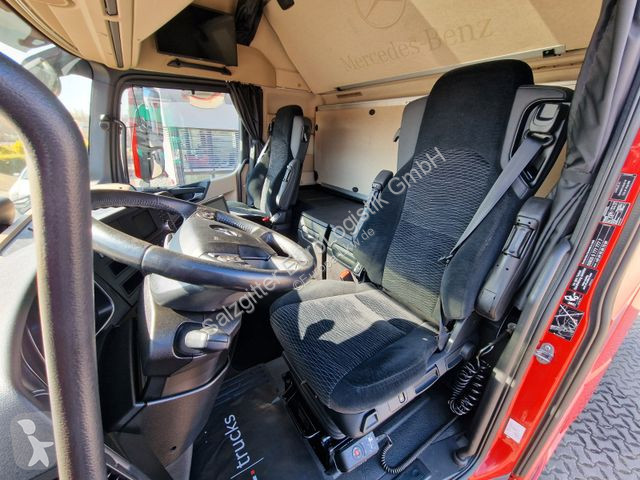 Tractor Mercedes 1845 / Retarder / Standklima /...