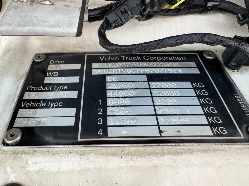 Traktor Volvo FH  6X2 - EURO 6 + LIFTING AXLE