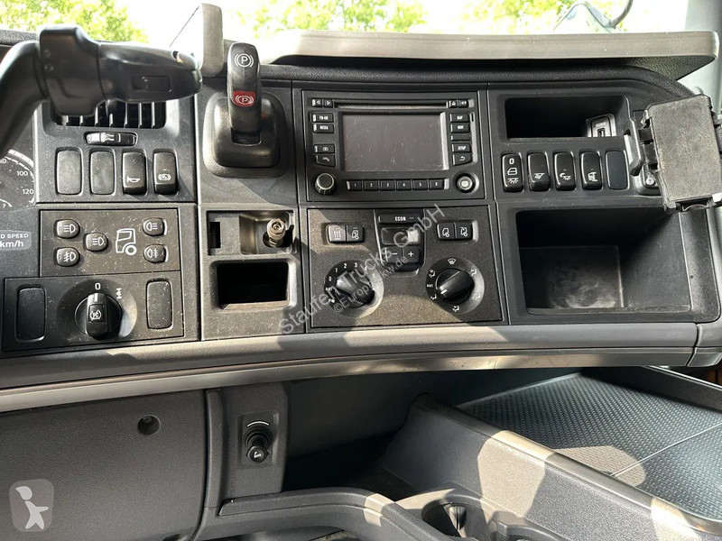 Traktor Scania R490 Highline Standard Intarder...