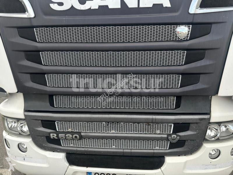 Traktor Scania 520