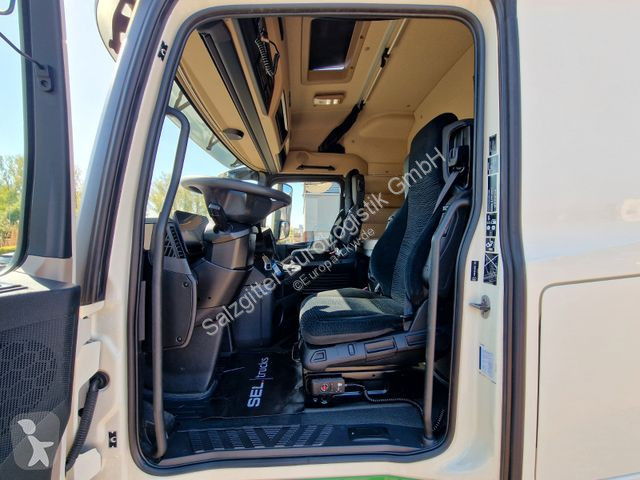 Traktor Mercedes 1846 / Retarder / Kompressor / 6D