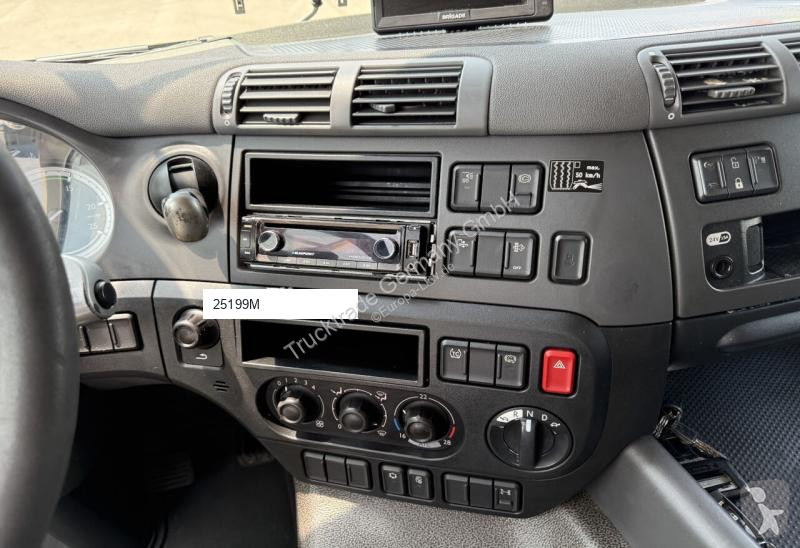 Traktor DAF CF 400