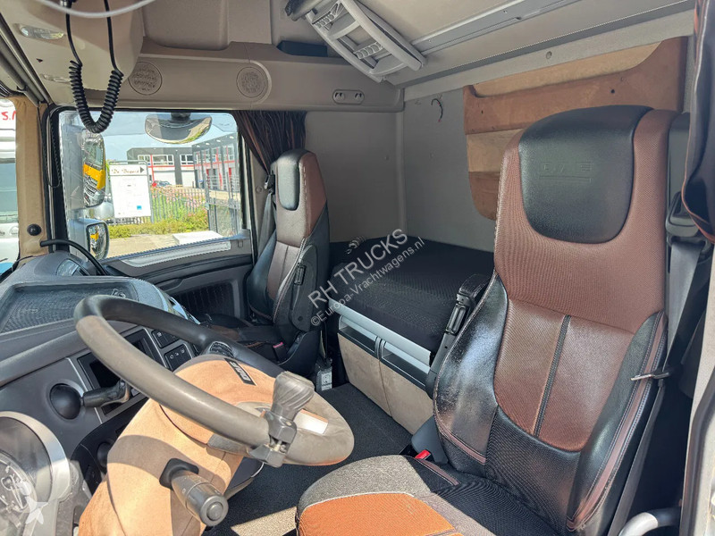 Trekker DAF 480 4X2 EURO 6 SKIRTS STANDKLIMA...